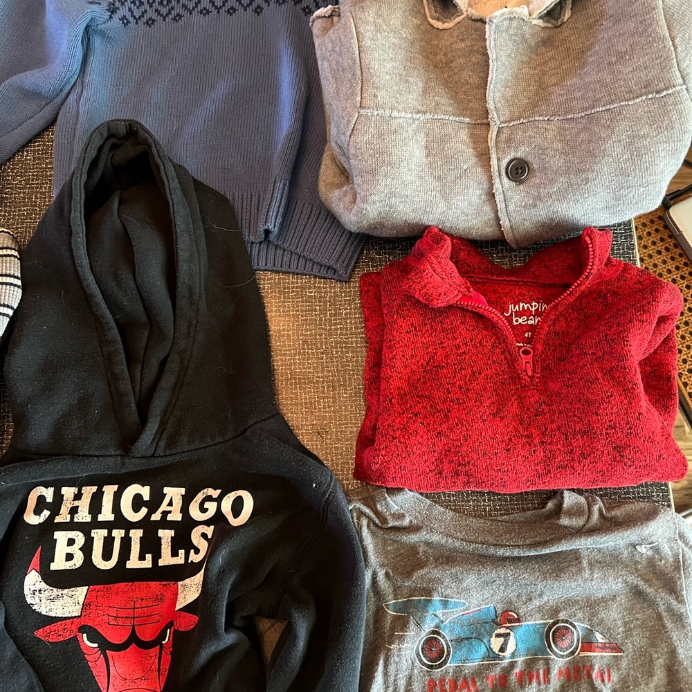 Assorted Boys 4T bundle - Picture 2 of 6